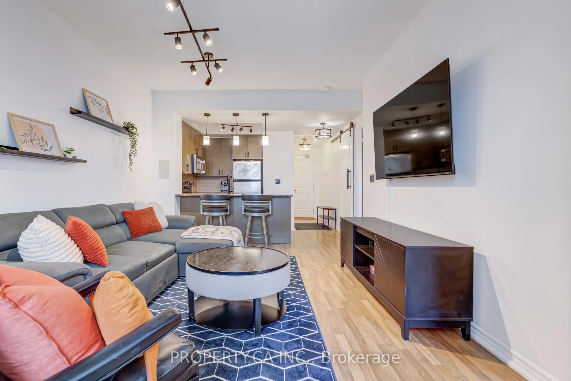 Photo 9 of Unit 1101, 9235 Jane Street, Vaughan, Maple — HOMEH