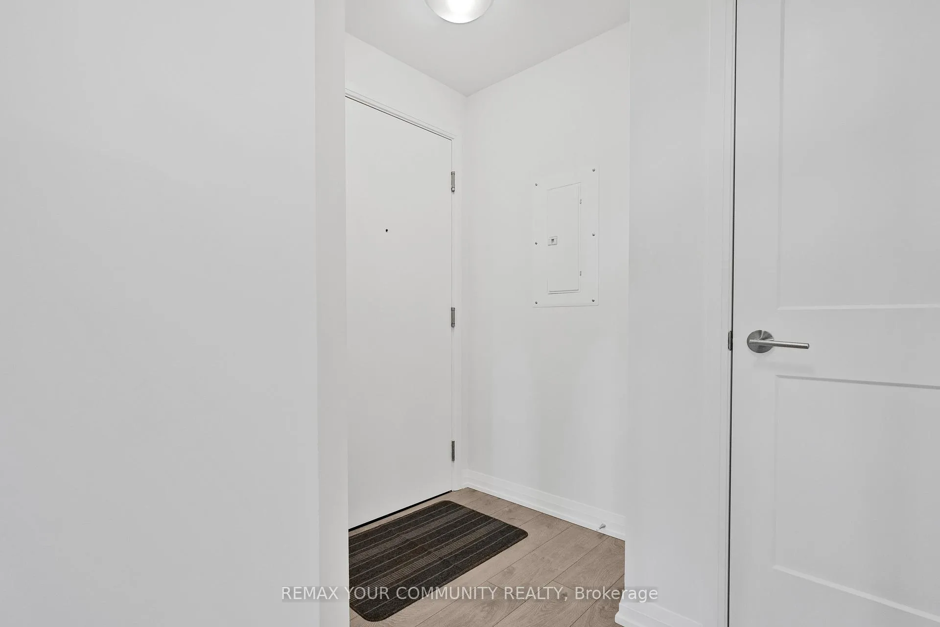 Photo 4 of Unit 204, 7895 Jane Street, Vaughan, Concord — HOMEH