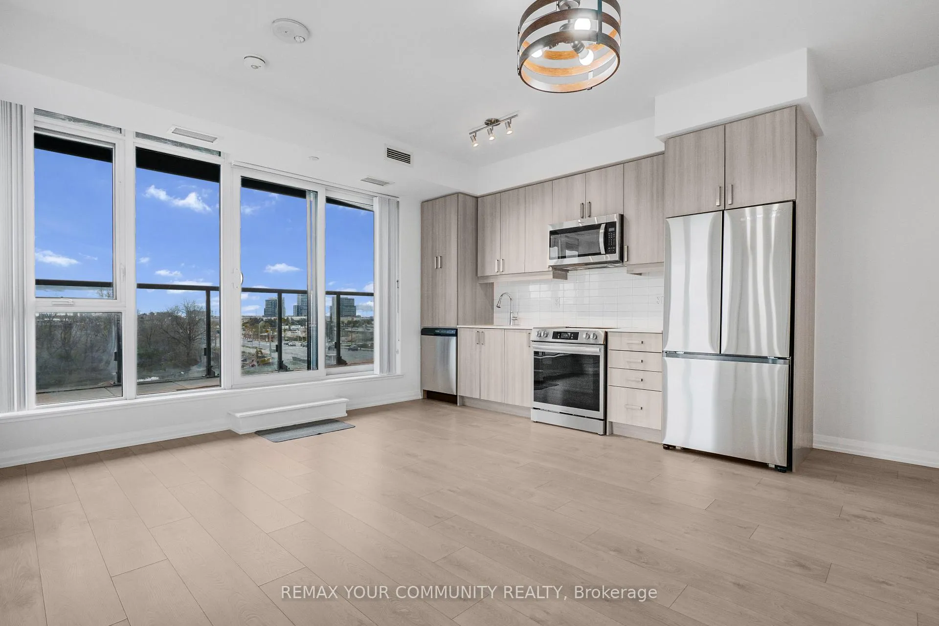 Photo 7 of Unit 204, 7895 Jane Street, Vaughan, Concord — HOMEH
