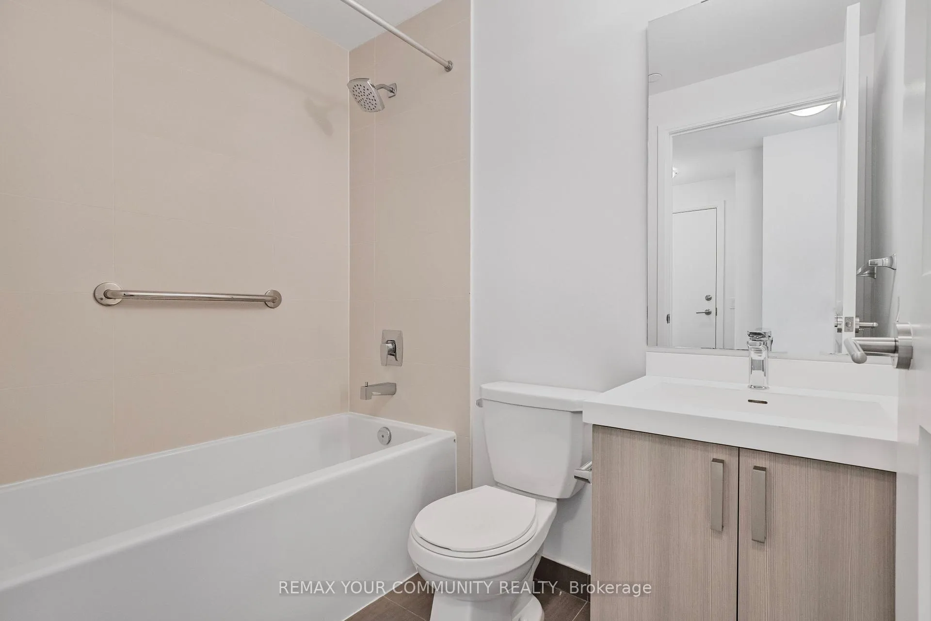 Photo 15 of Unit 204, 7895 Jane Street, Vaughan, Concord — HOMEH
