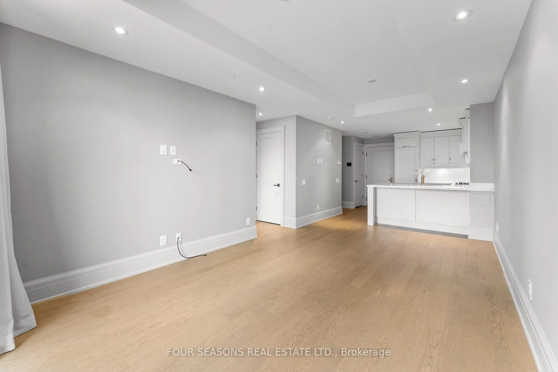 Photo 6 of Unit 507, 181 Davenport Road, Toronto, The Annex — HOMEH