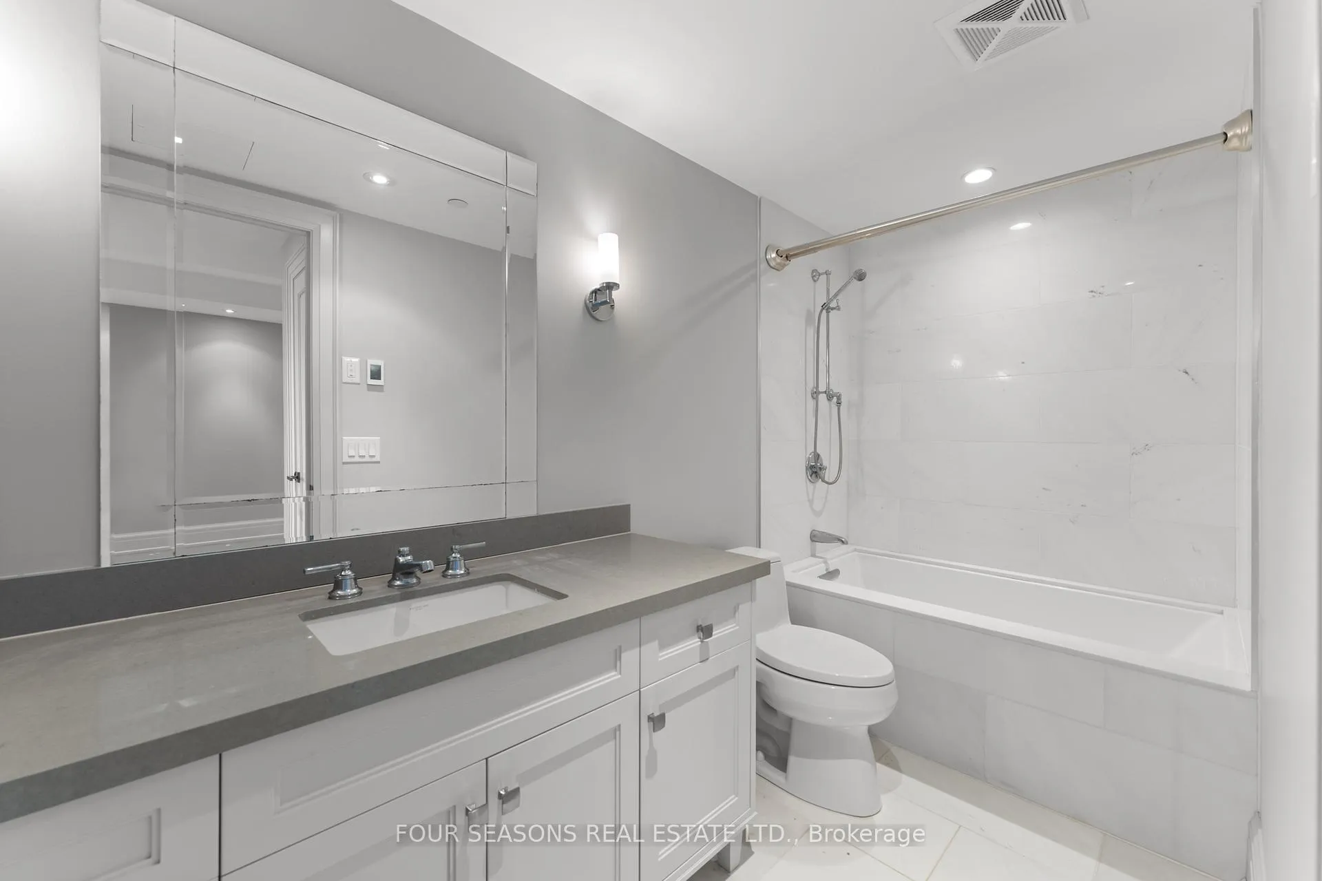 Photo 8 of Unit 507, 181 Davenport Road, Toronto, The Annex — HOMEH