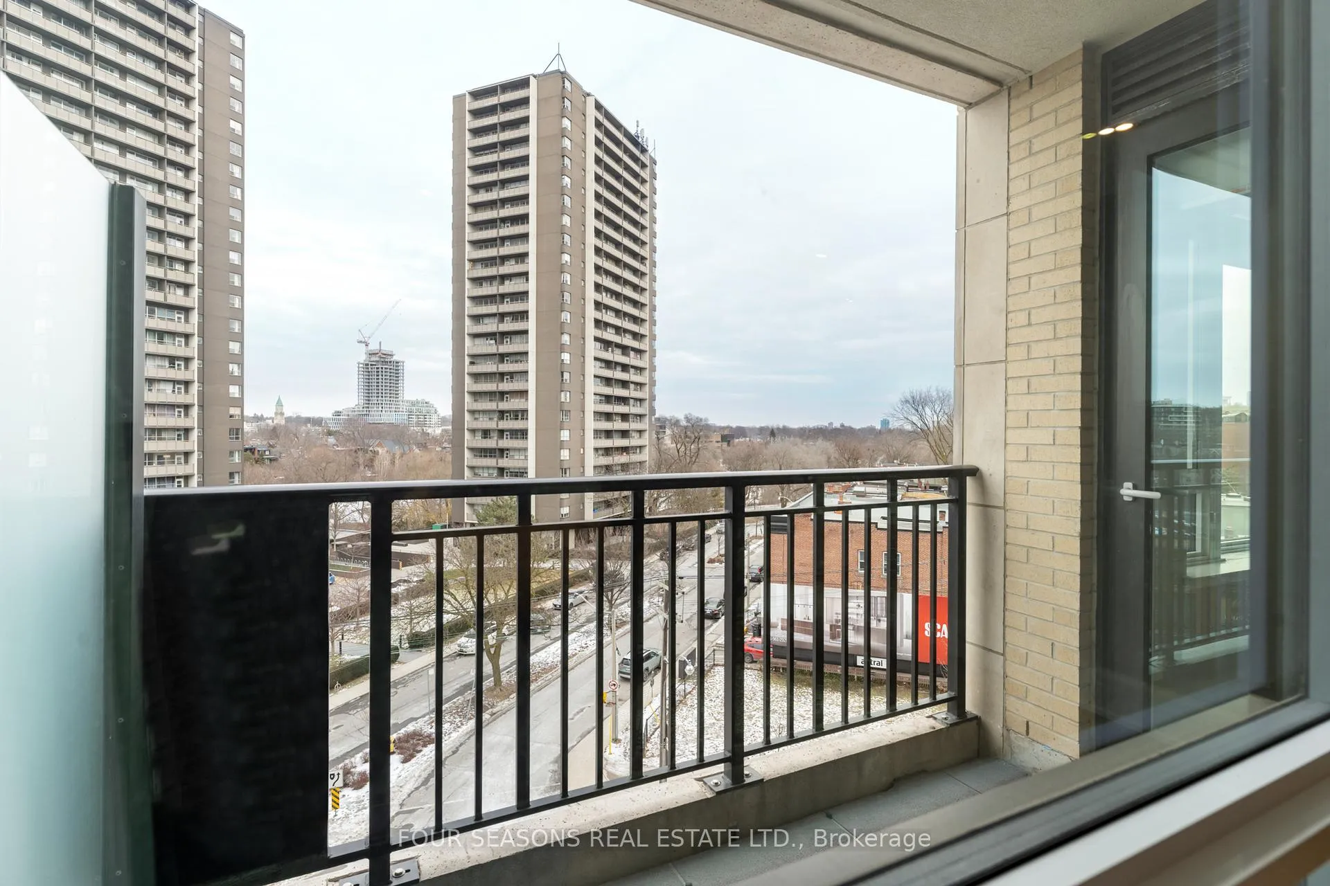 Photo 12 of Unit 507, 181 Davenport Road, Toronto, The Annex — HOMEH