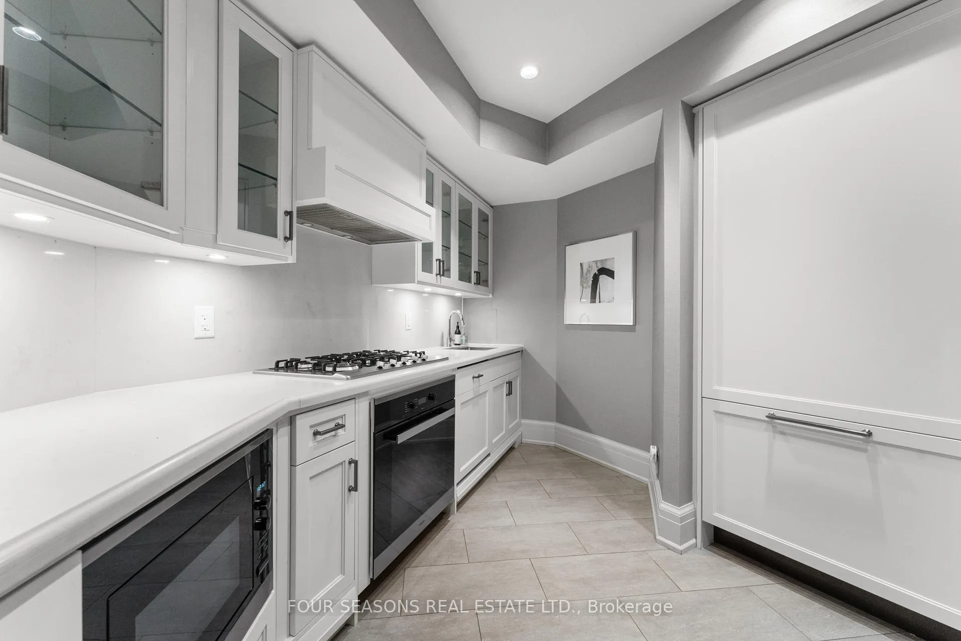 Photo 19 of Unit 507, 181 Davenport Road, Toronto, The Annex — HOMEH