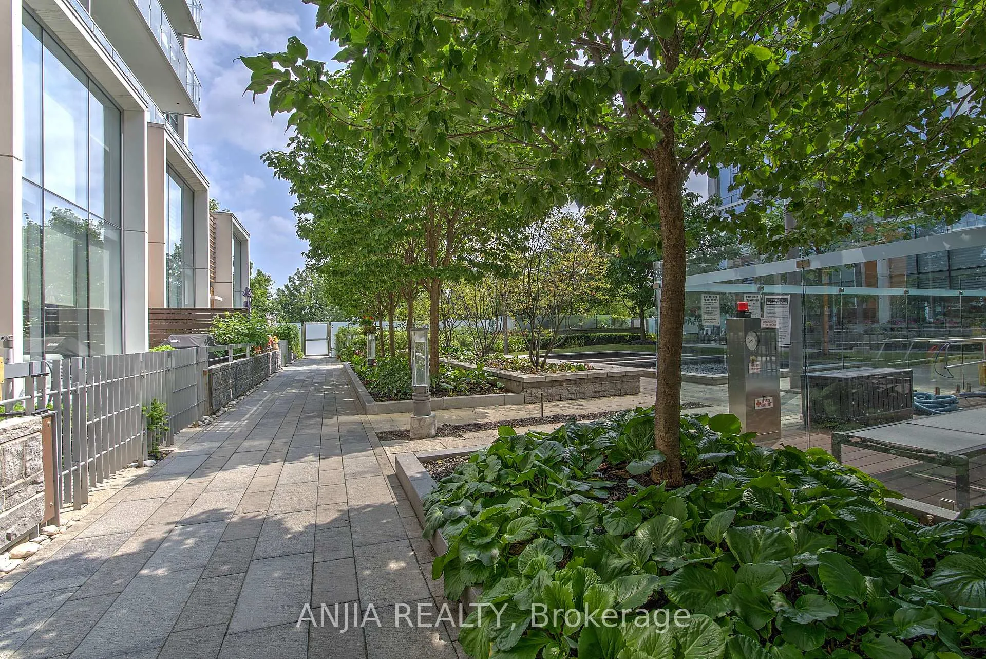 Photo 11 of Unit ph1209, 29 Queens Quay E, Toronto, Waterfront Communities — HOMEH