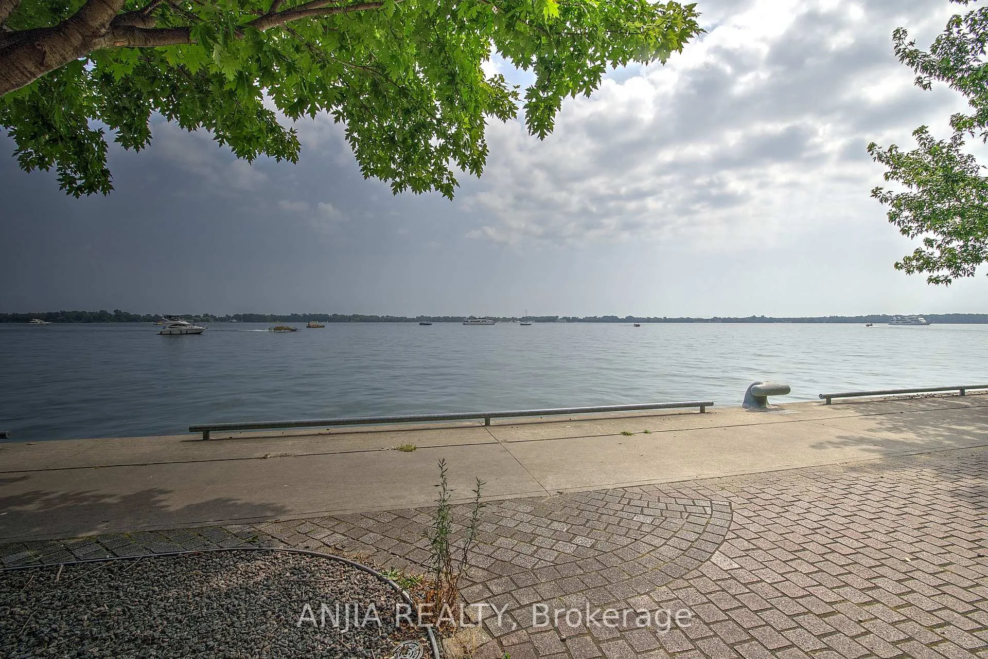 Photo 15 of Unit ph1209, 29 Queens Quay E, Toronto, Waterfront Communities — HOMEH