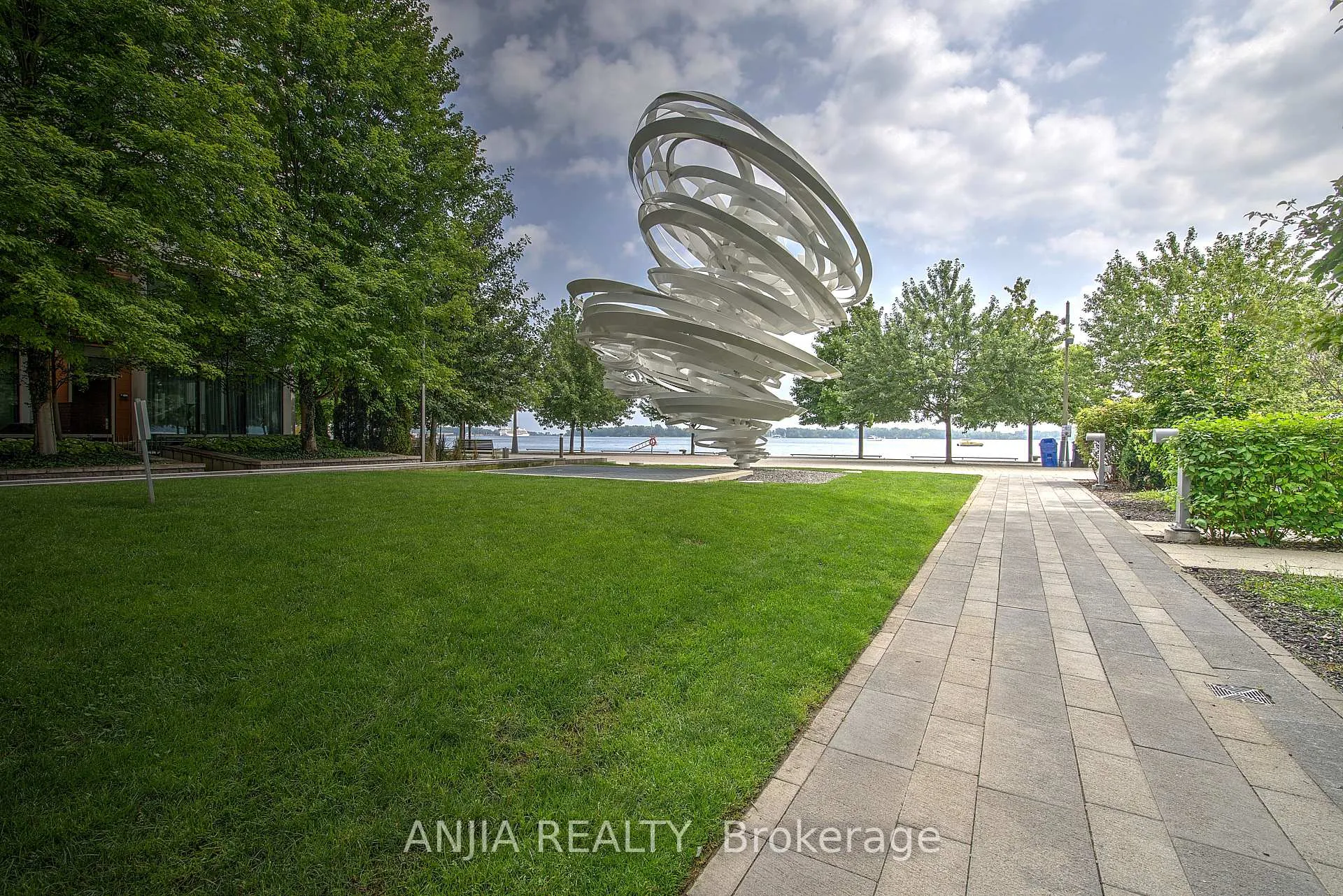 Photo 19 of Unit ph1209, 29 Queens Quay E, Toronto, Waterfront Communities — HOMEH