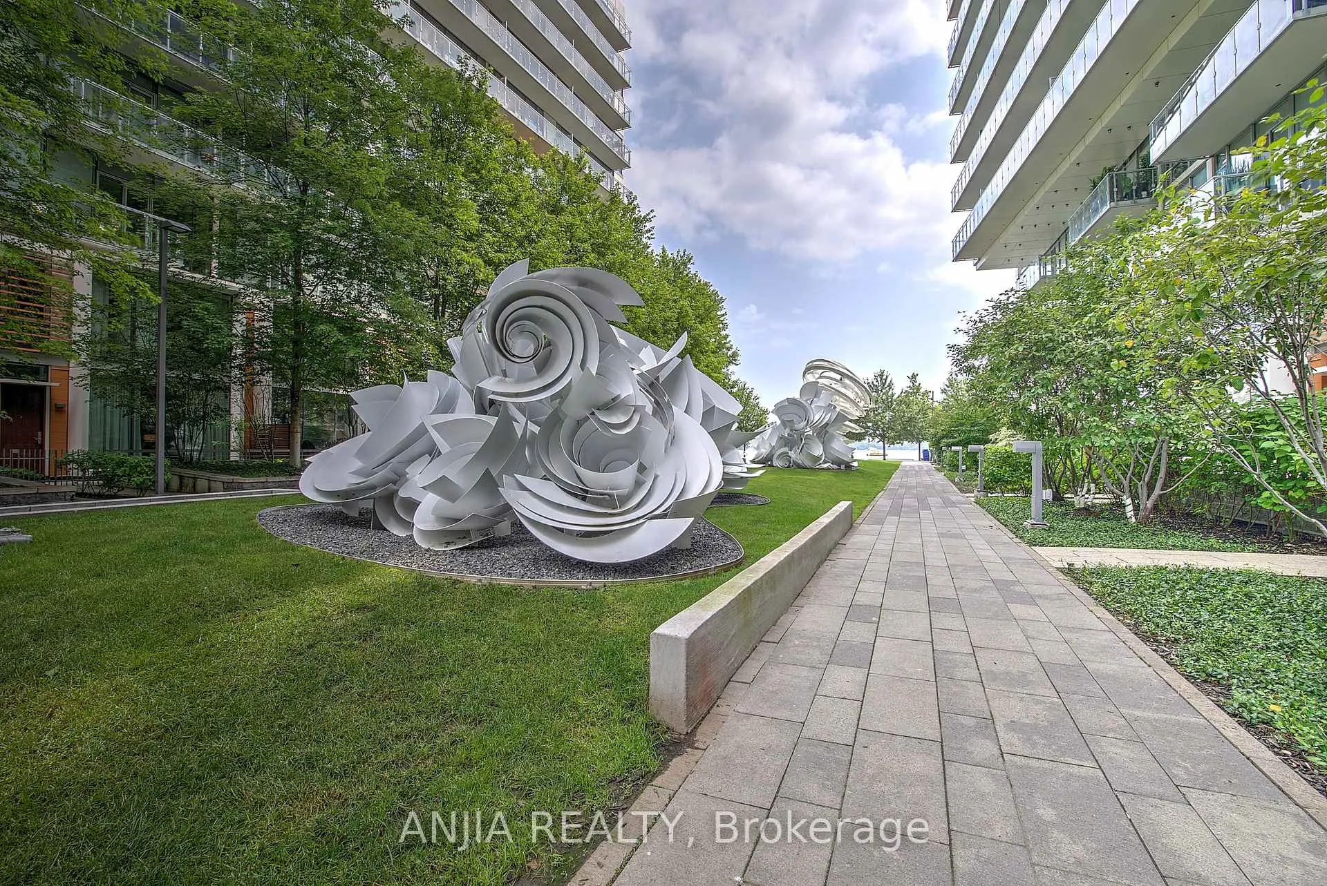 Photo 20 of Unit ph1209, 29 Queens Quay E, Toronto, Waterfront Communities — HOMEH