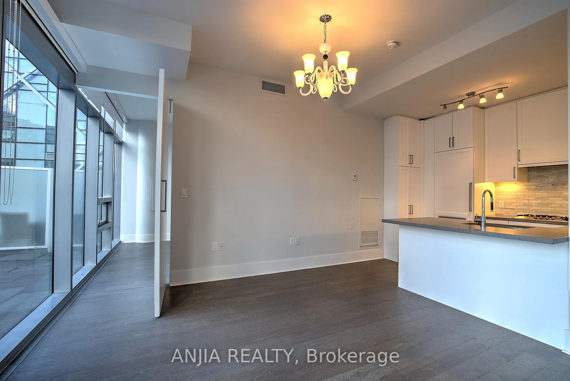 Photo 29 of Unit ph1209, 29 Queens Quay E, Toronto, Waterfront Communities — HOMEH