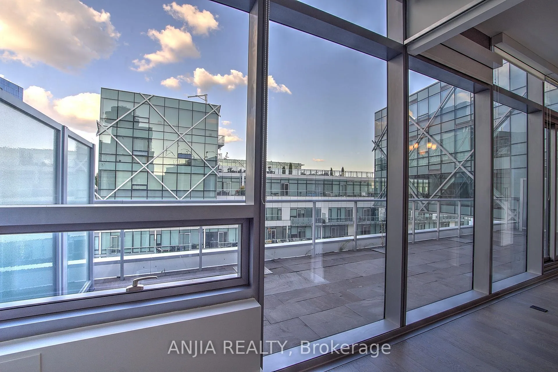 Photo 34 of Unit ph1209, 29 Queens Quay E, Toronto, Waterfront Communities — HOMEH