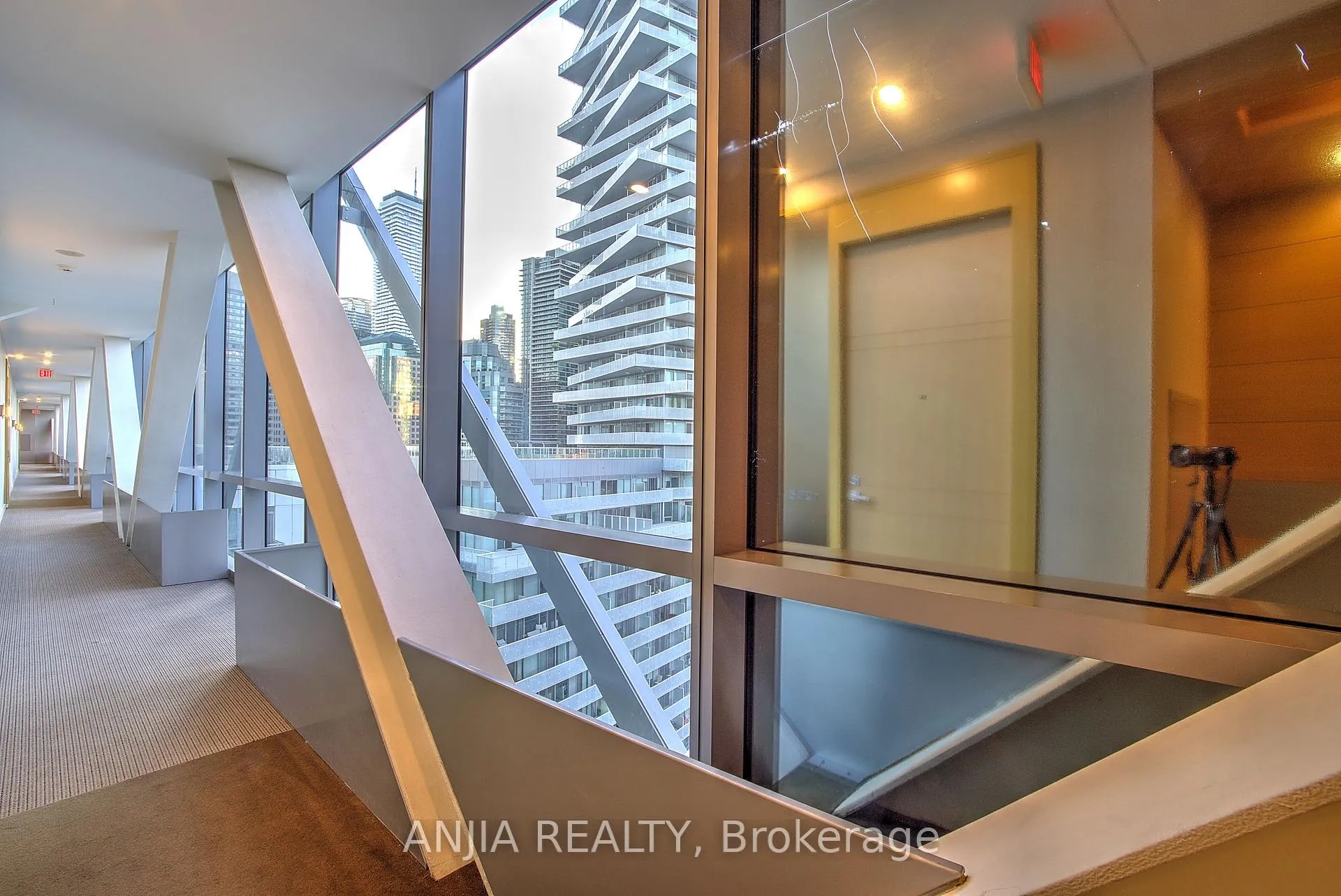 Photo 37 of Unit ph1209, 29 Queens Quay E, Toronto, Waterfront Communities — HOMEH