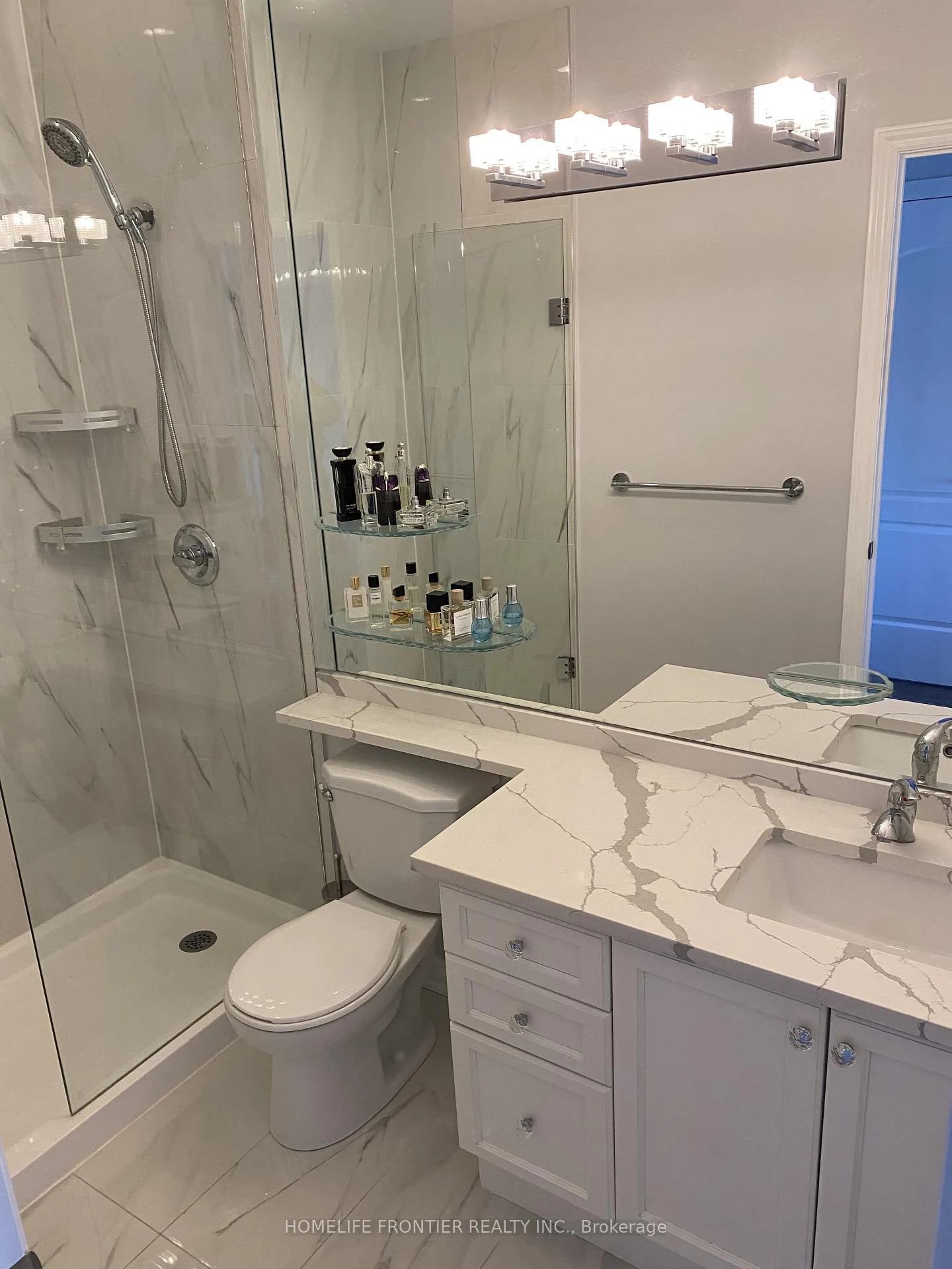 Photo 8 of Unit Ph03, 88 Promenade Circle, Vaughan, Brownridge — HOMEH