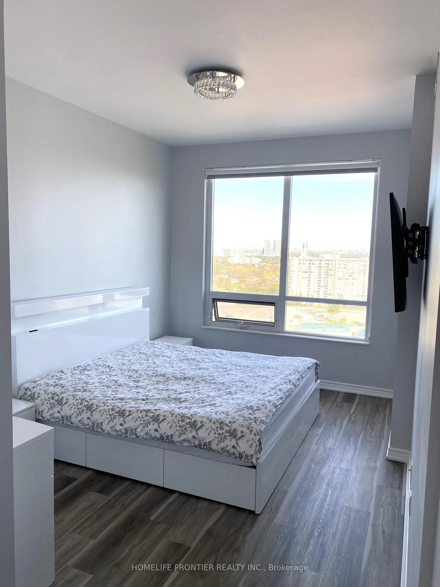 Photo 10 of Unit Ph03, 88 Promenade Circle, Vaughan, Brownridge — HOMEH