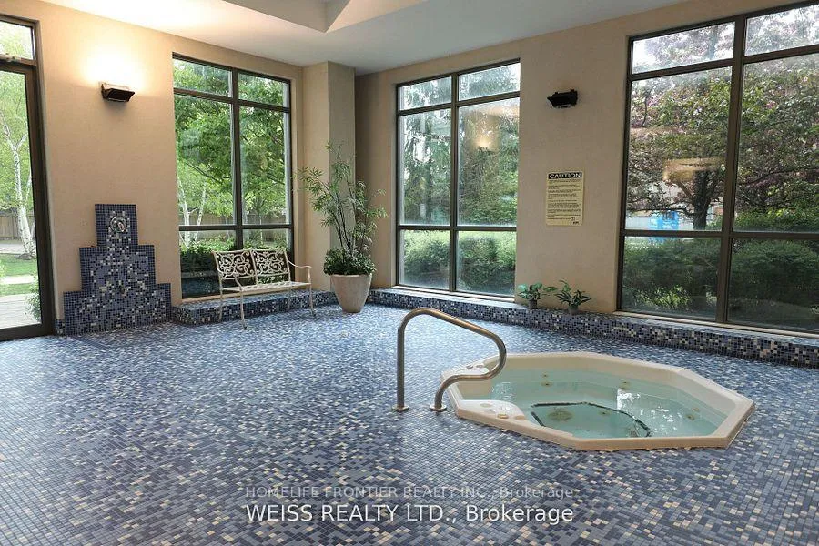 Photo 17 of Unit Ph03, 88 Promenade Circle, Vaughan, Brownridge — HOMEH