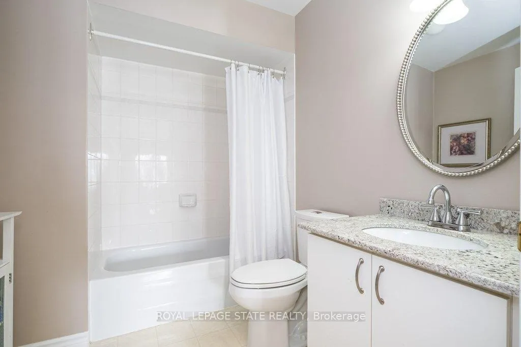 Photo 21 of Unit 28, 20 Meadowlands Boulevard, Hamilton, Meadowlands — HOMEH