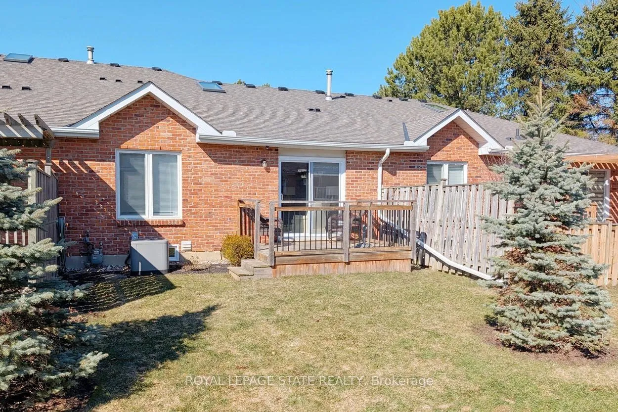 Photo 30 of Unit 28, 20 Meadowlands Boulevard, Hamilton, Meadowlands — HOMEH