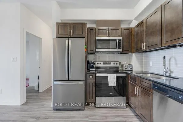 Photo 8 of Unit 1607, 128 King Street N, Waterloo — HOMEH