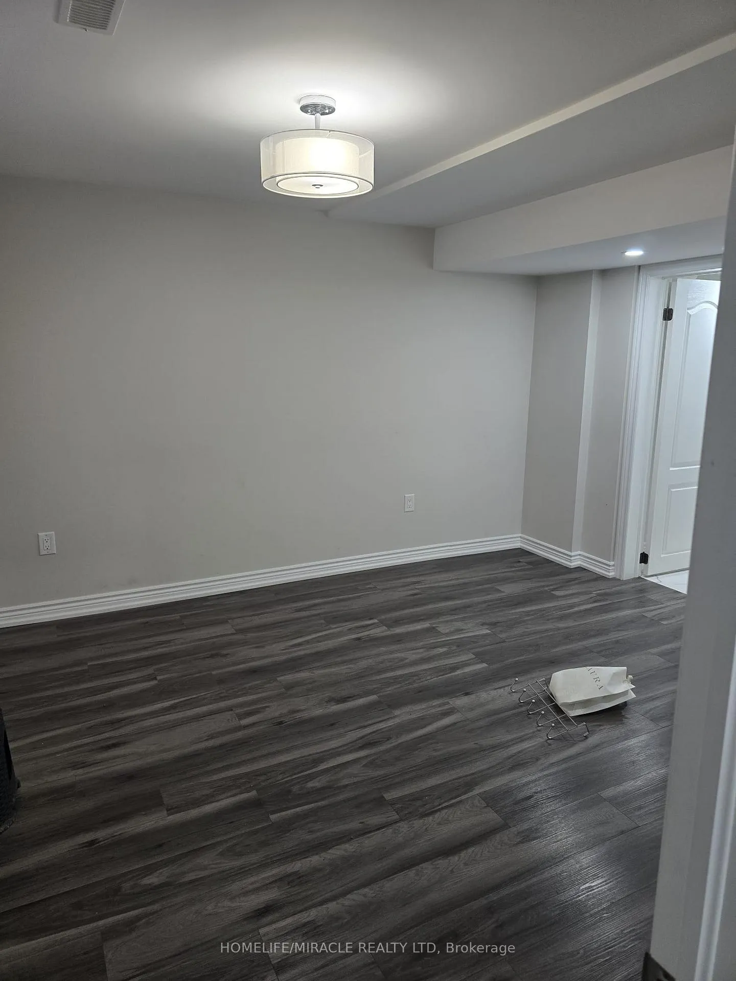 Photo 5 of Unit Basement, 16 Hawtrey Road, Brampton, Northwest Brampton — HOMEH