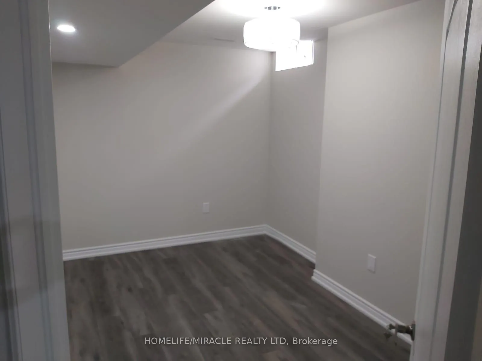 Photo 7 of Unit Basement, 16 Hawtrey Road, Brampton, Northwest Brampton — HOMEH