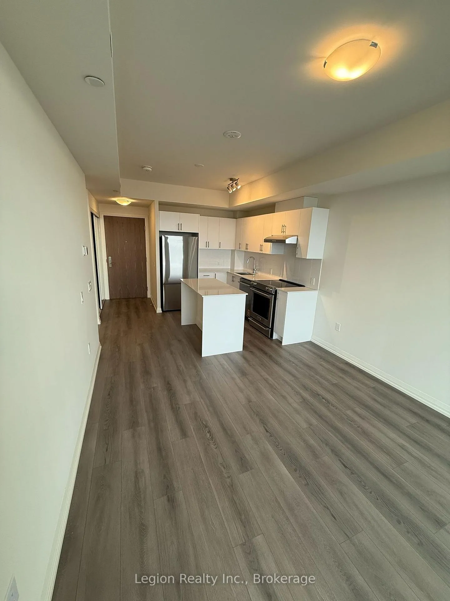 Photo 5 of Unit 1807, 27 Korda Gate, Vaughan, Vellore Village — HOMEH