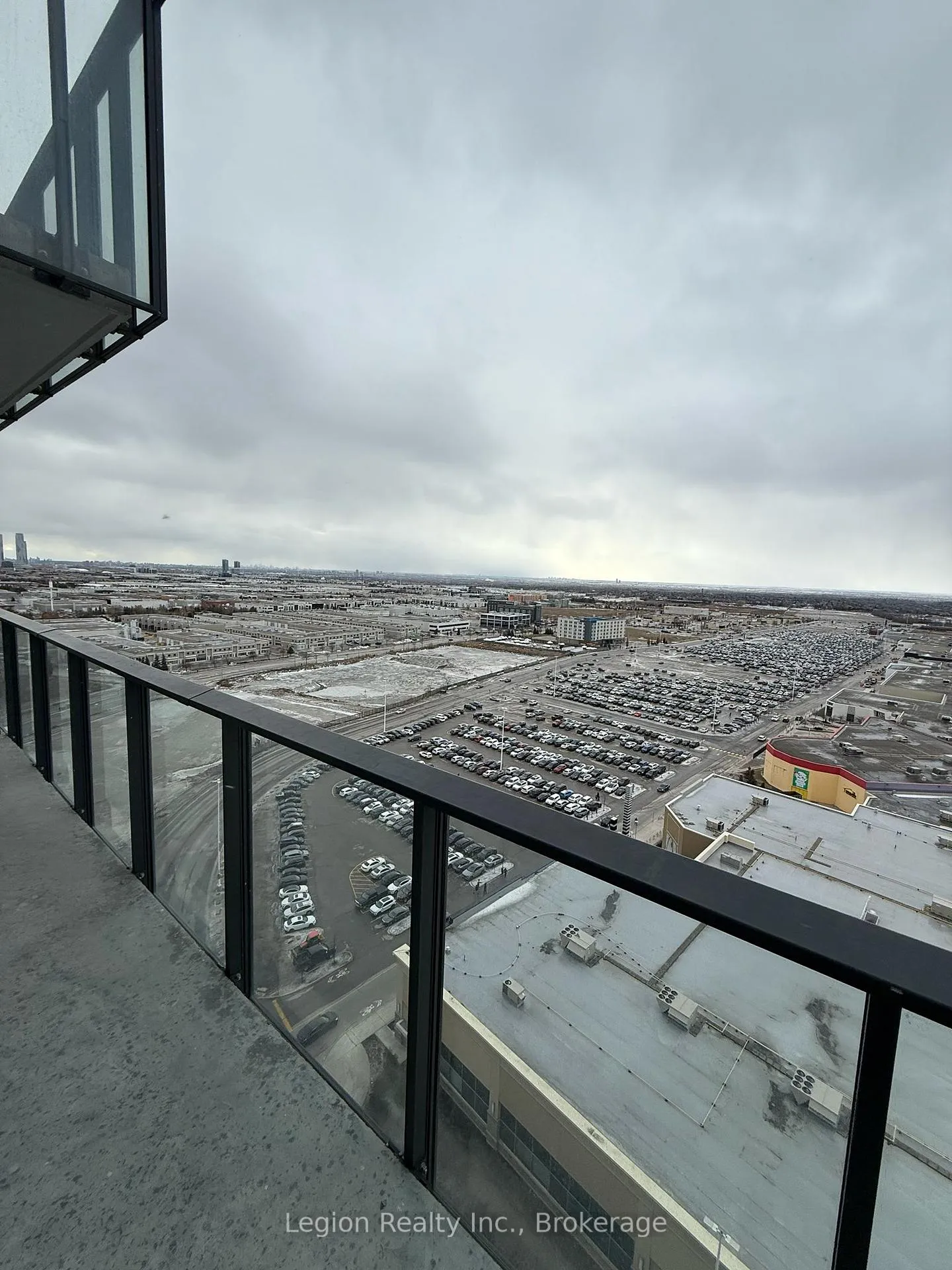 Photo 15 of Unit 1807, 27 Korda Gate, Vaughan, Vellore Village — HOMEH