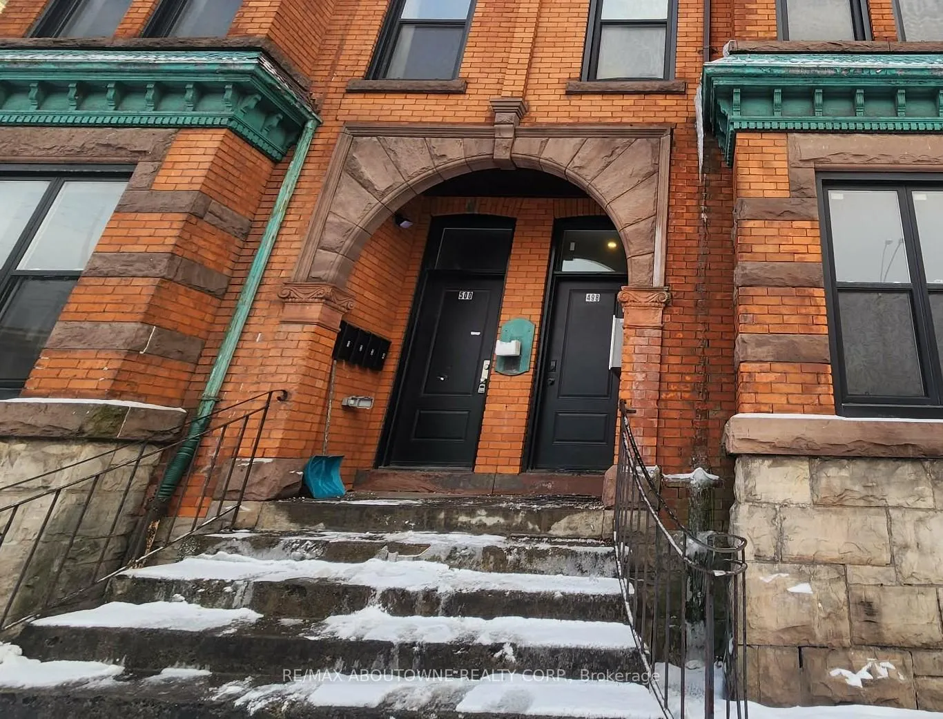 Photo 6 of Unit 2, 498 Main Street E, Hamilton, Stinson — HOMEH