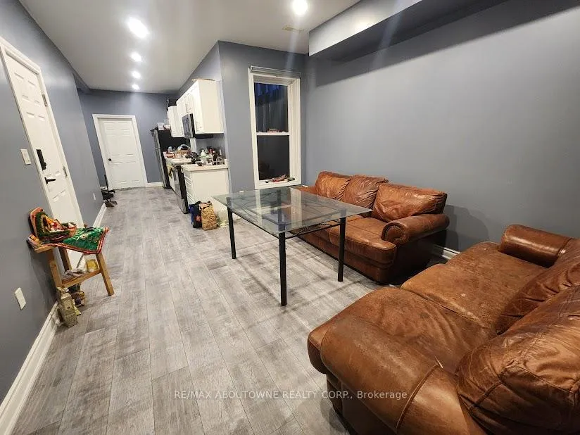 Photo 8 of Unit 2, 498 Main Street E, Hamilton, Stinson — HOMEH