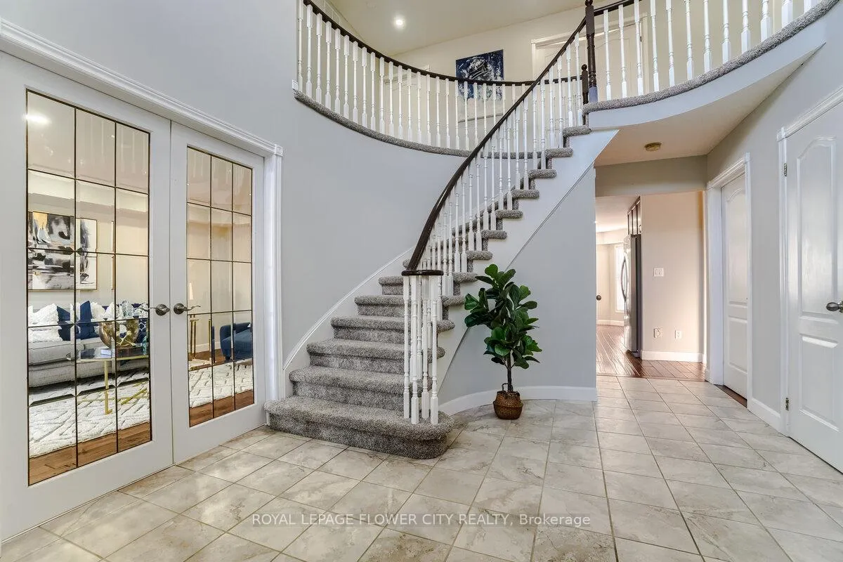 Photo 7 of 418 Riverview Drive, Strathroy-Caradoc, NE — HOMEH