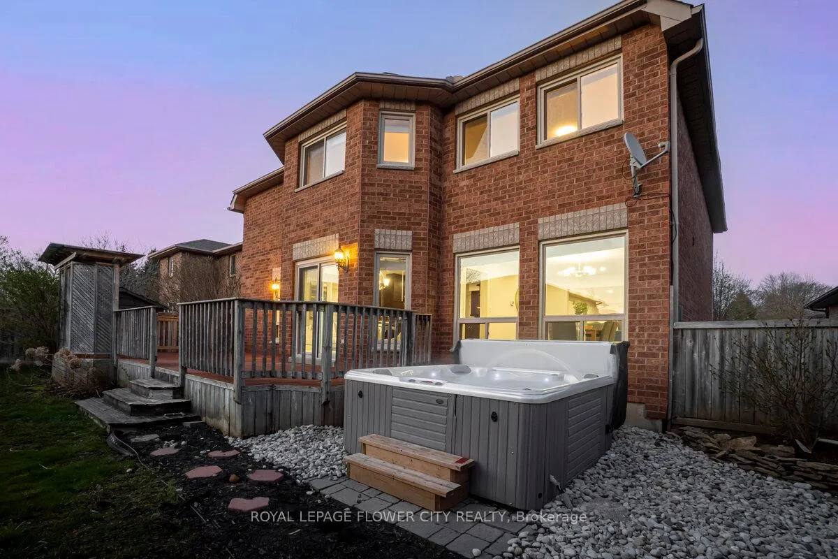 Photo 41 of 418 Riverview Drive, Strathroy-Caradoc, NE — HOMEH