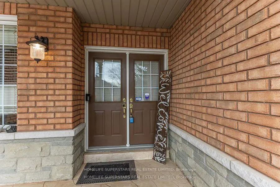 Photo 4 of 156 Novaview Crescent, Vaughan, East Woodbridge — HOMEH
