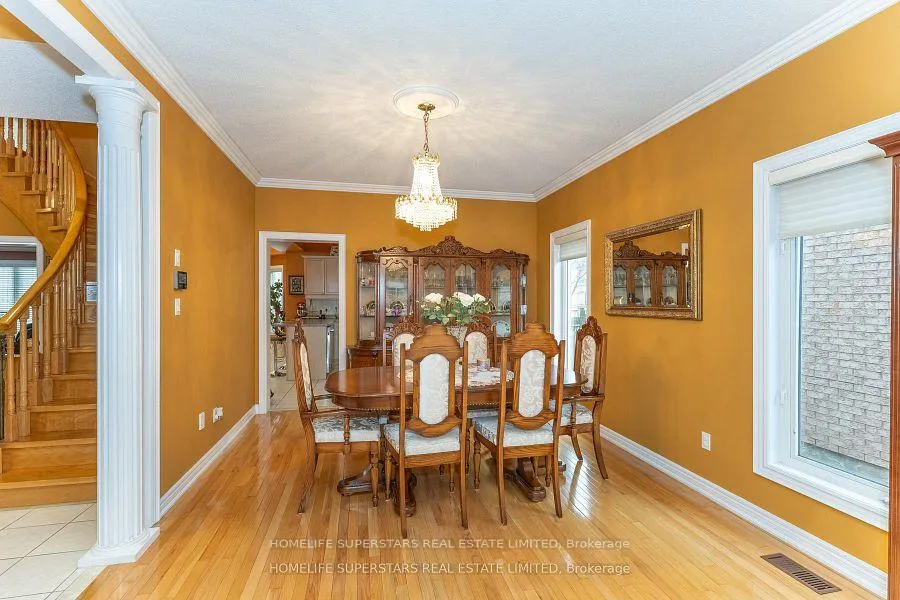Photo 11 of 156 Novaview Crescent, Vaughan, East Woodbridge — HOMEH