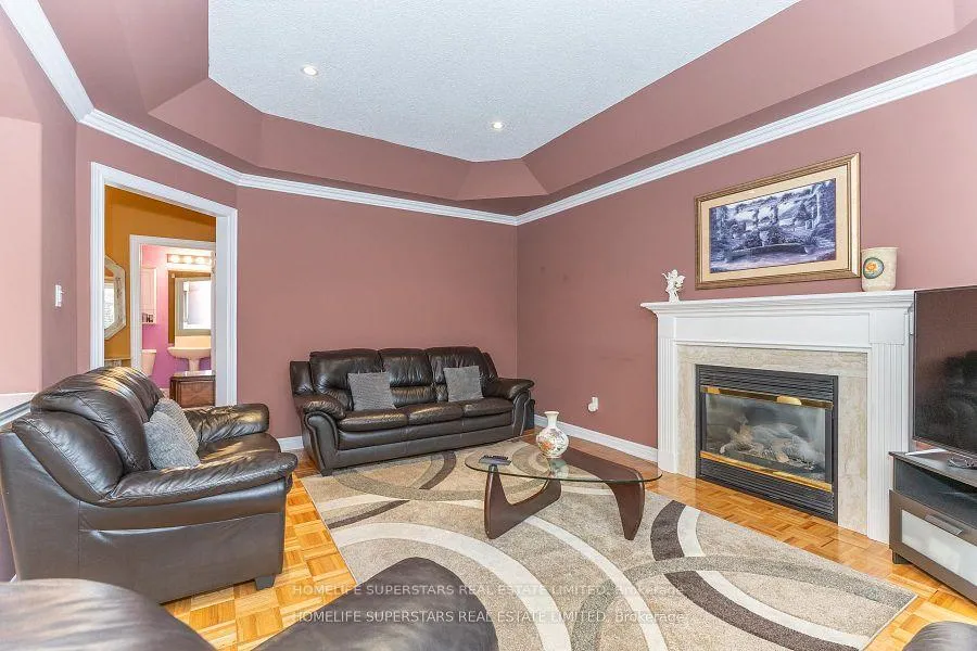Photo 16 of 156 Novaview Crescent, Vaughan, East Woodbridge — HOMEH