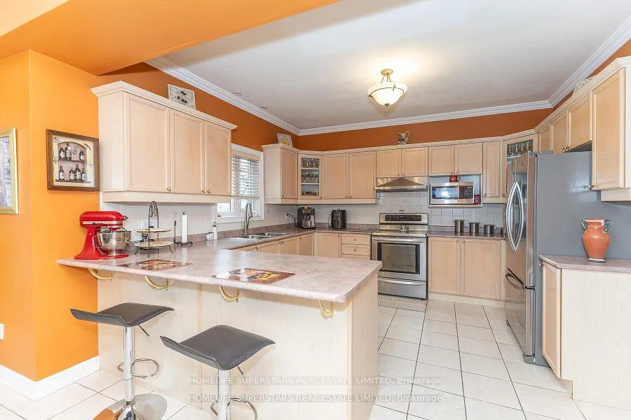 Photo 20 of 156 Novaview Crescent, Vaughan, East Woodbridge — HOMEH