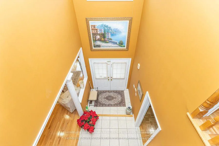 Photo 23 of 156 Novaview Crescent, Vaughan, East Woodbridge — HOMEH