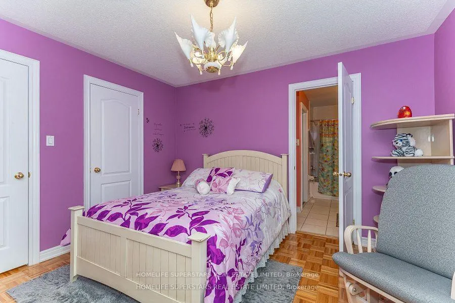 Photo 31 of 156 Novaview Crescent, Vaughan, East Woodbridge — HOMEH