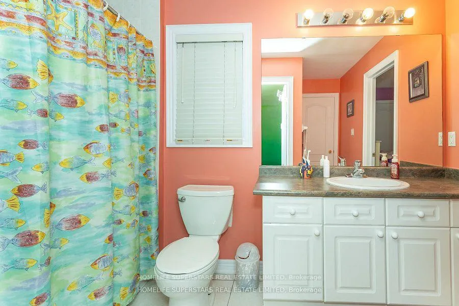 Photo 35 of 156 Novaview Crescent, Vaughan, East Woodbridge — HOMEH