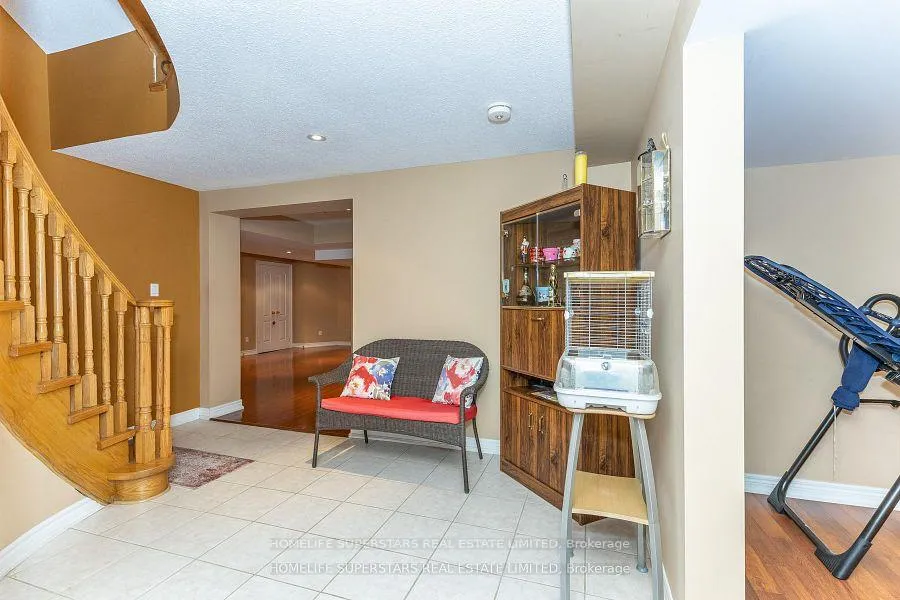 Photo 39 of 156 Novaview Crescent, Vaughan, East Woodbridge — HOMEH