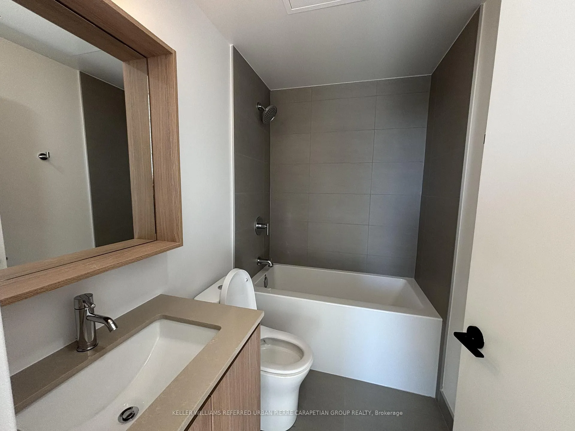 Photo 15 of Unit 2502, 35 Parliament Street, Toronto, Waterfront Communities — HOMEH