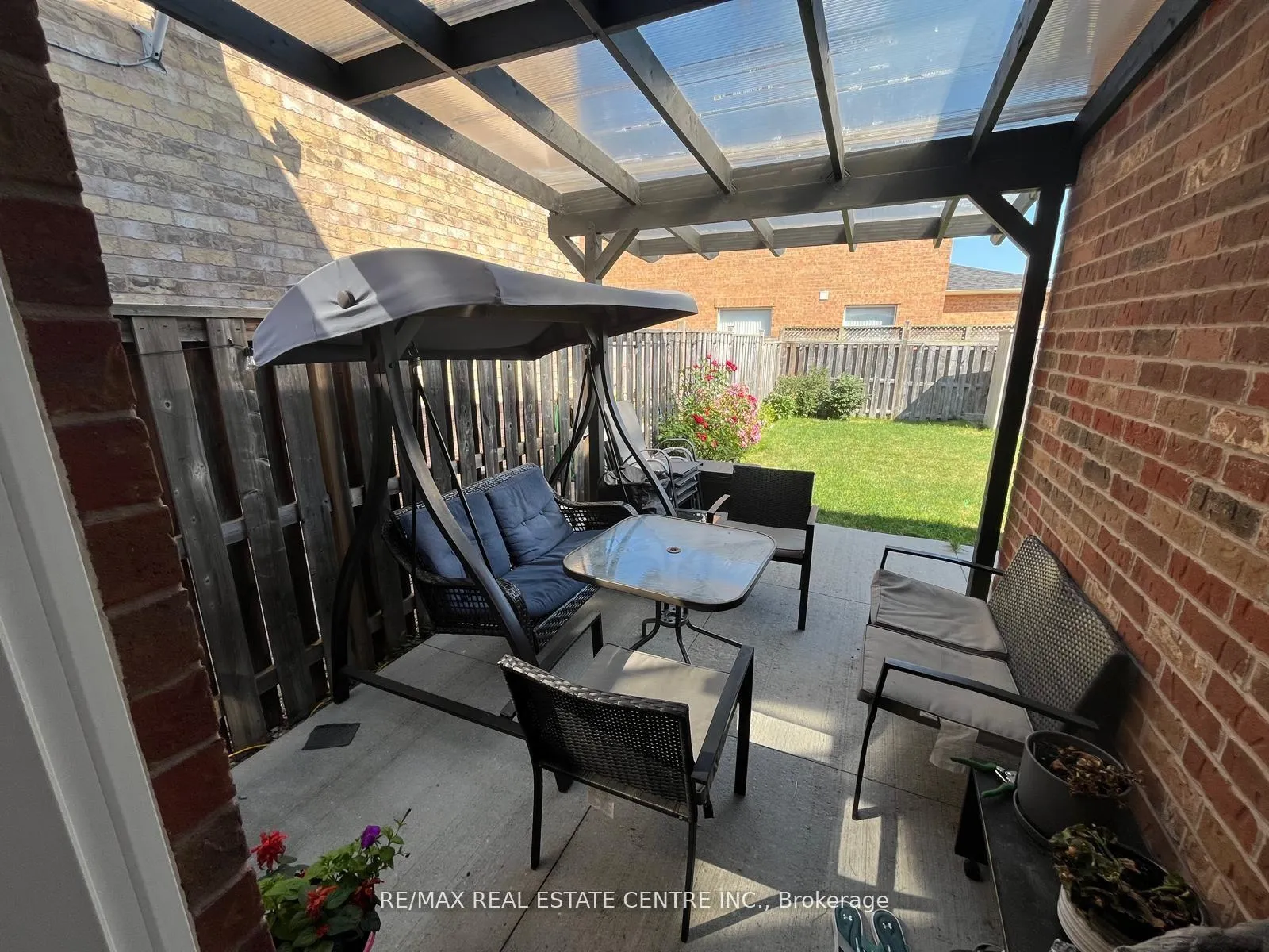 Photo 26 of 37 Parisian Road, Brampton, Vales of Castlemore — HOMEH