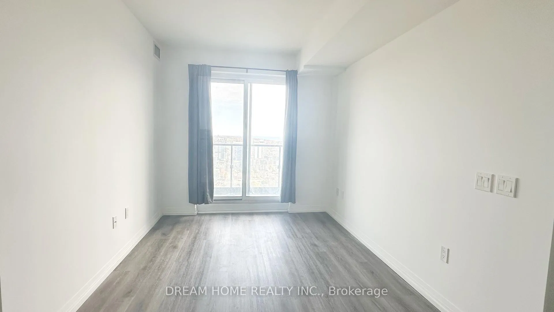Photo 4 of Unit 4313, 251 Jarvis Street, Toronto, Church-Yonge Corridor — HOMEH