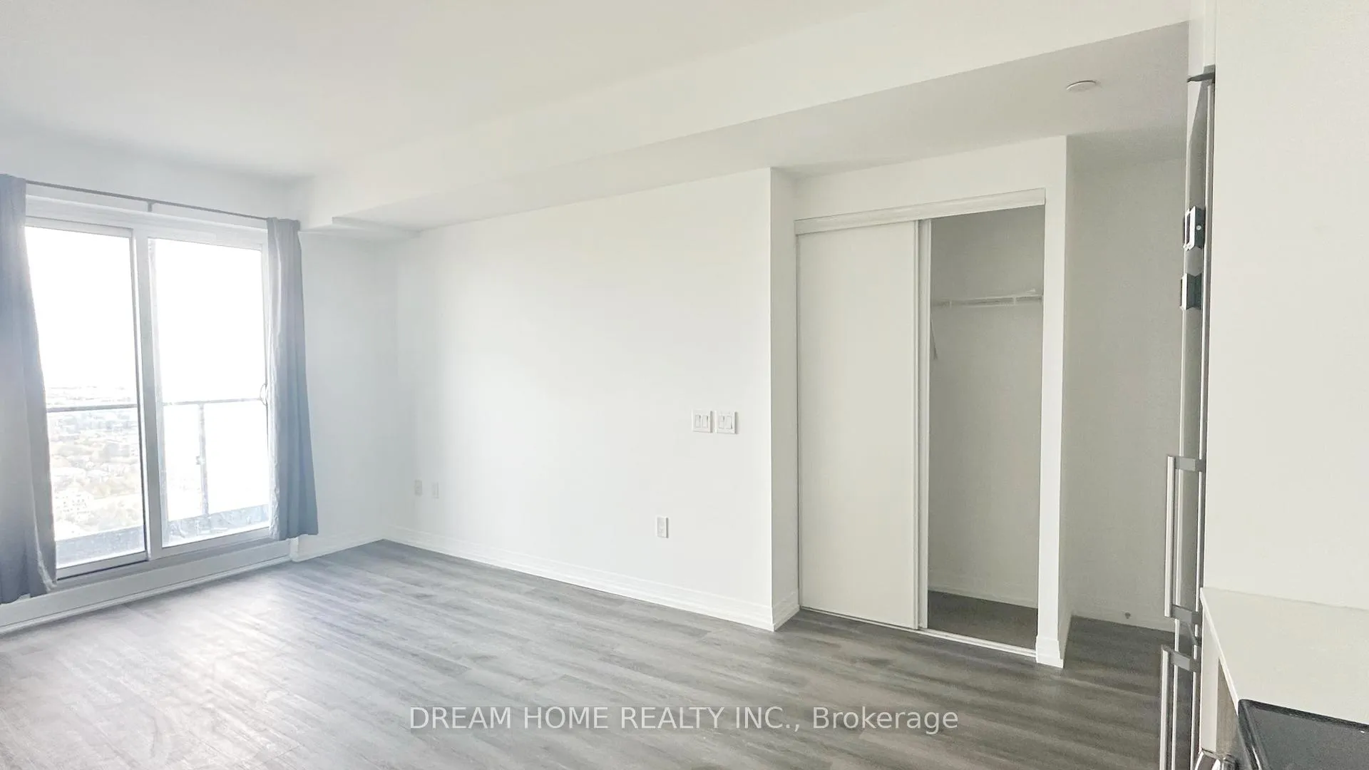 Photo 5 of Unit 4313, 251 Jarvis Street, Toronto, Church-Yonge Corridor — HOMEH