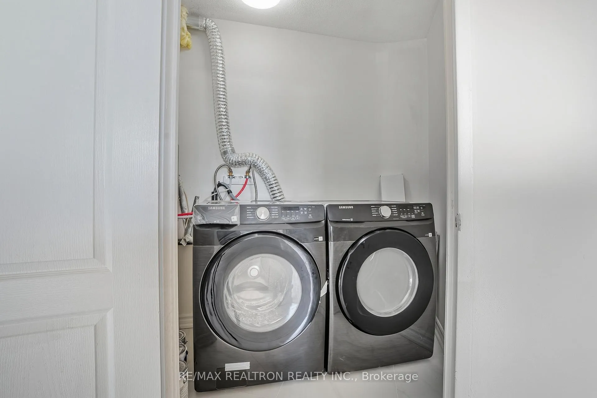 Photo 8 of Unit 1007, 5 Shady Golfway, Toronto, Flemingdon Park — HOMEH