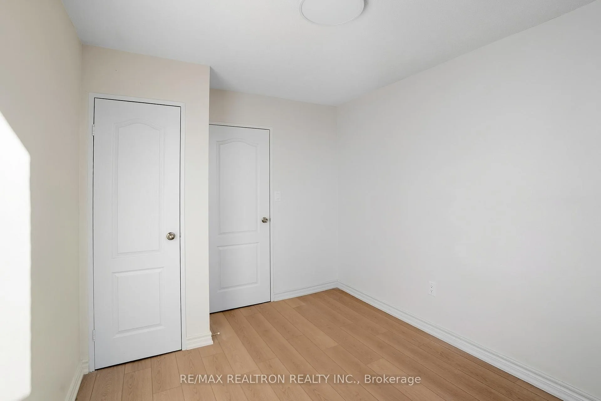 Photo 15 of Unit 1007, 5 Shady Golfway, Toronto, Flemingdon Park — HOMEH