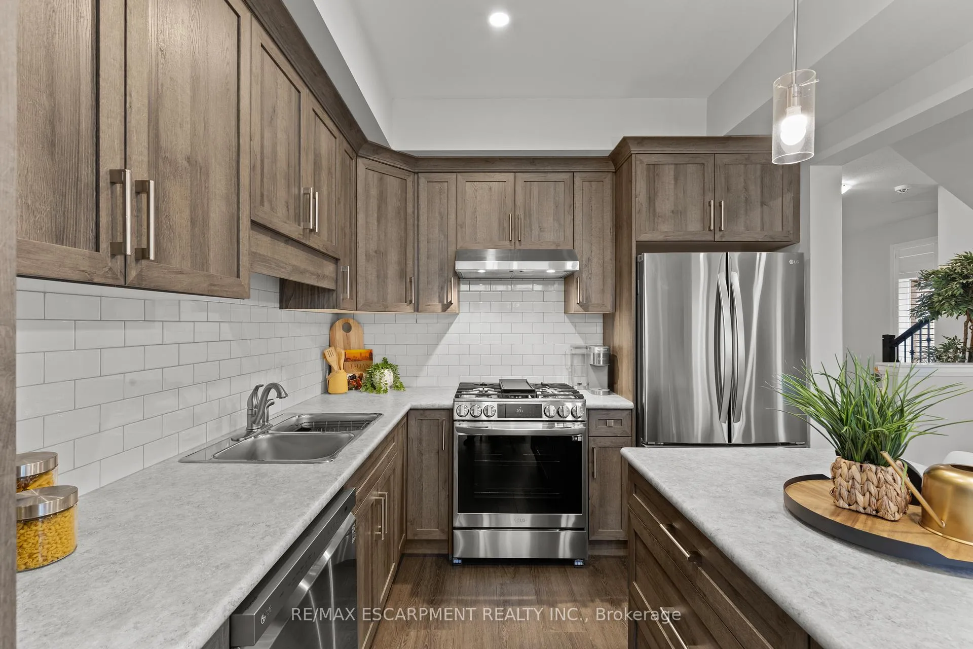 Photo 9 of Unit 96, 4552 Portage Road, Niagara Falls, Cherrywood — HOMEH