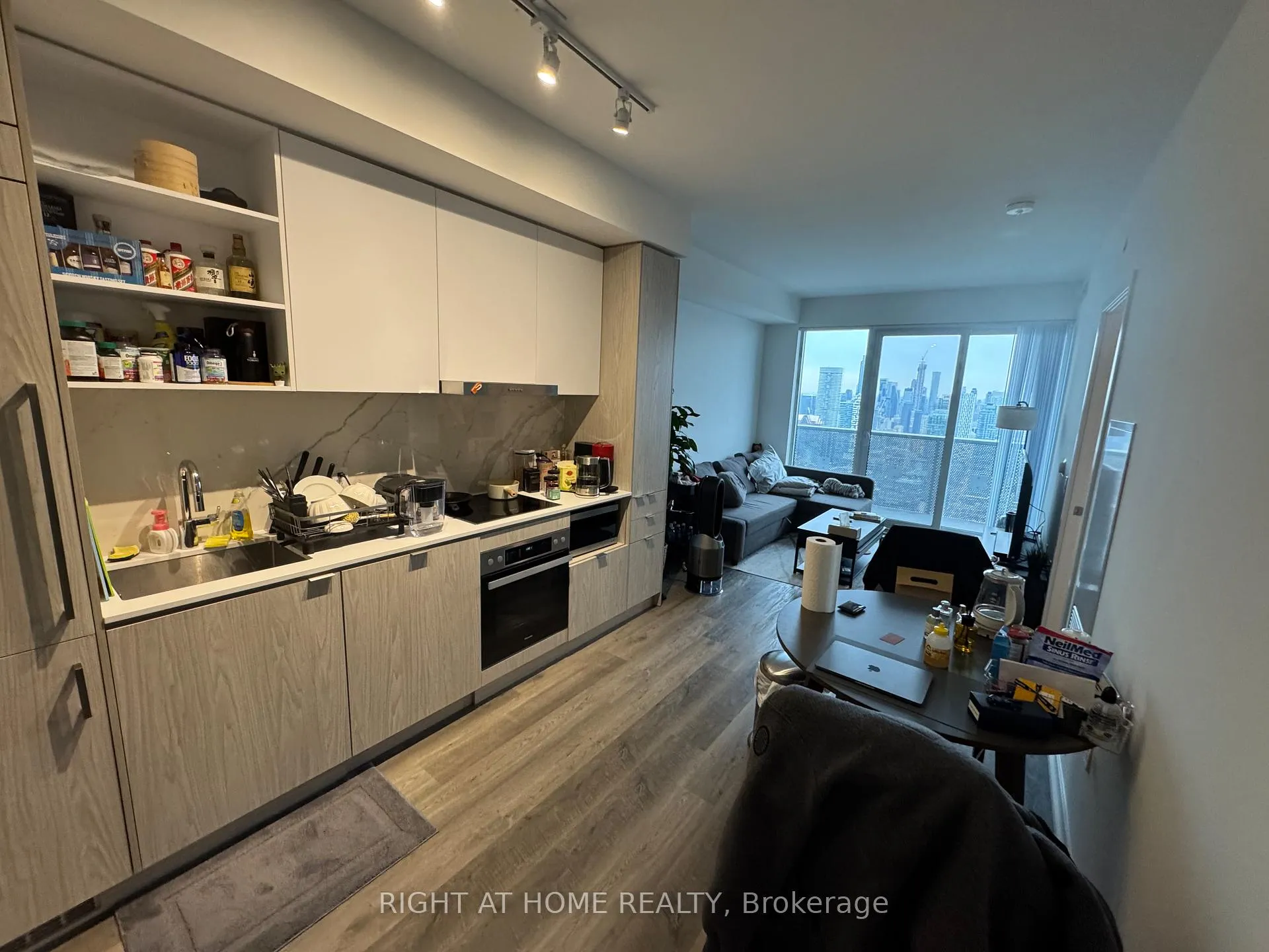 Photo 7 of Unit 6002, 55 Cooper Street, Toronto, Waterfront Communities — HOMEH