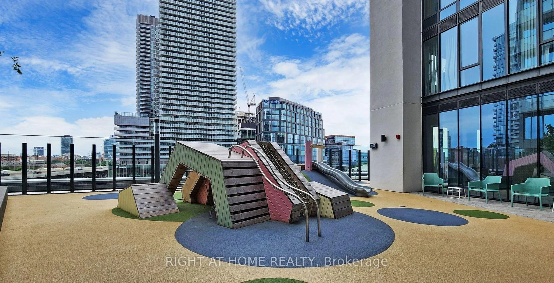 Photo 22 of Unit 6002, 55 Cooper Street, Toronto, Waterfront Communities — HOMEH