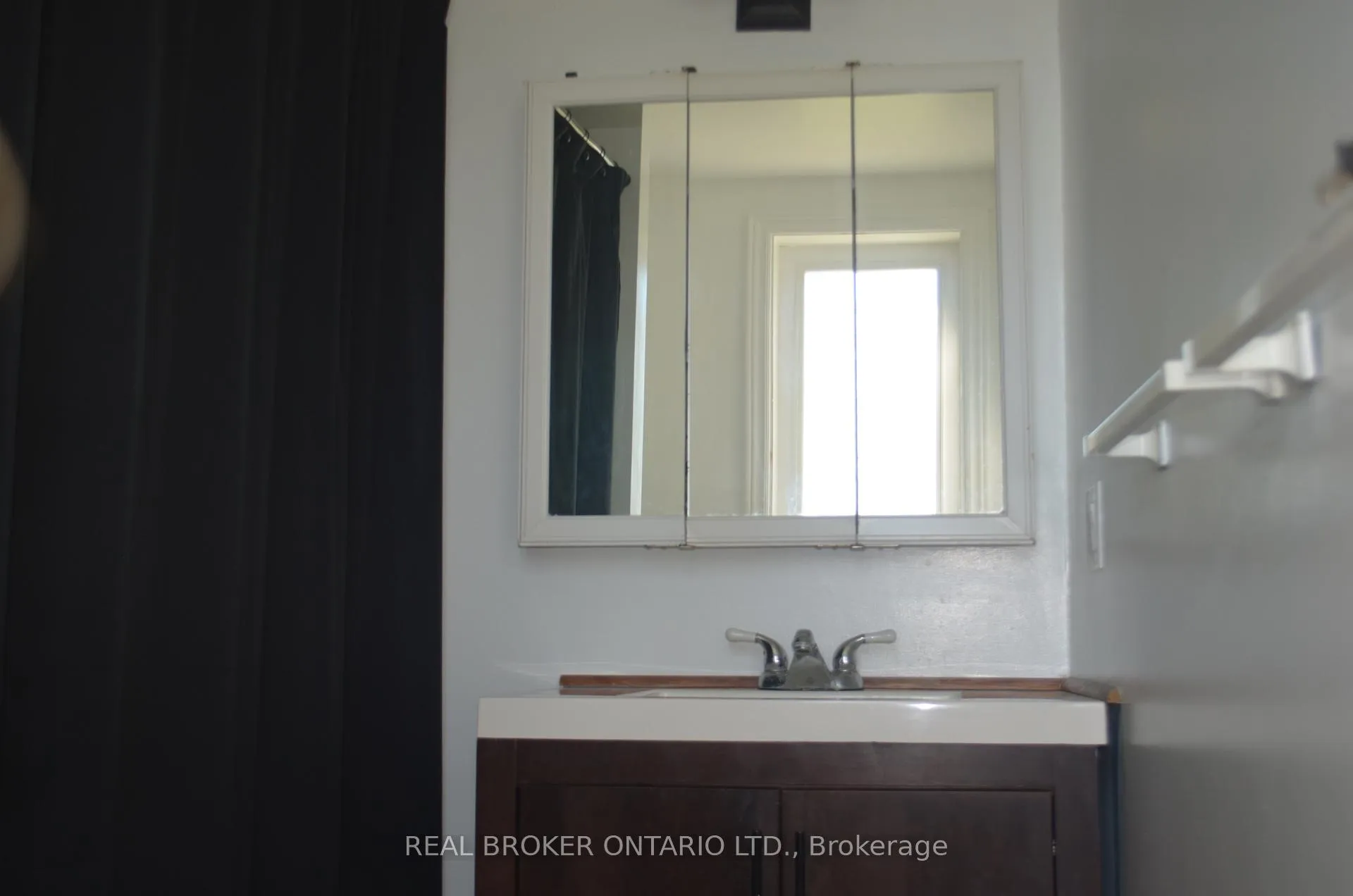 Photo 11 of Unit 4, 633785 63 Road, Grey Highlands — HOMEH