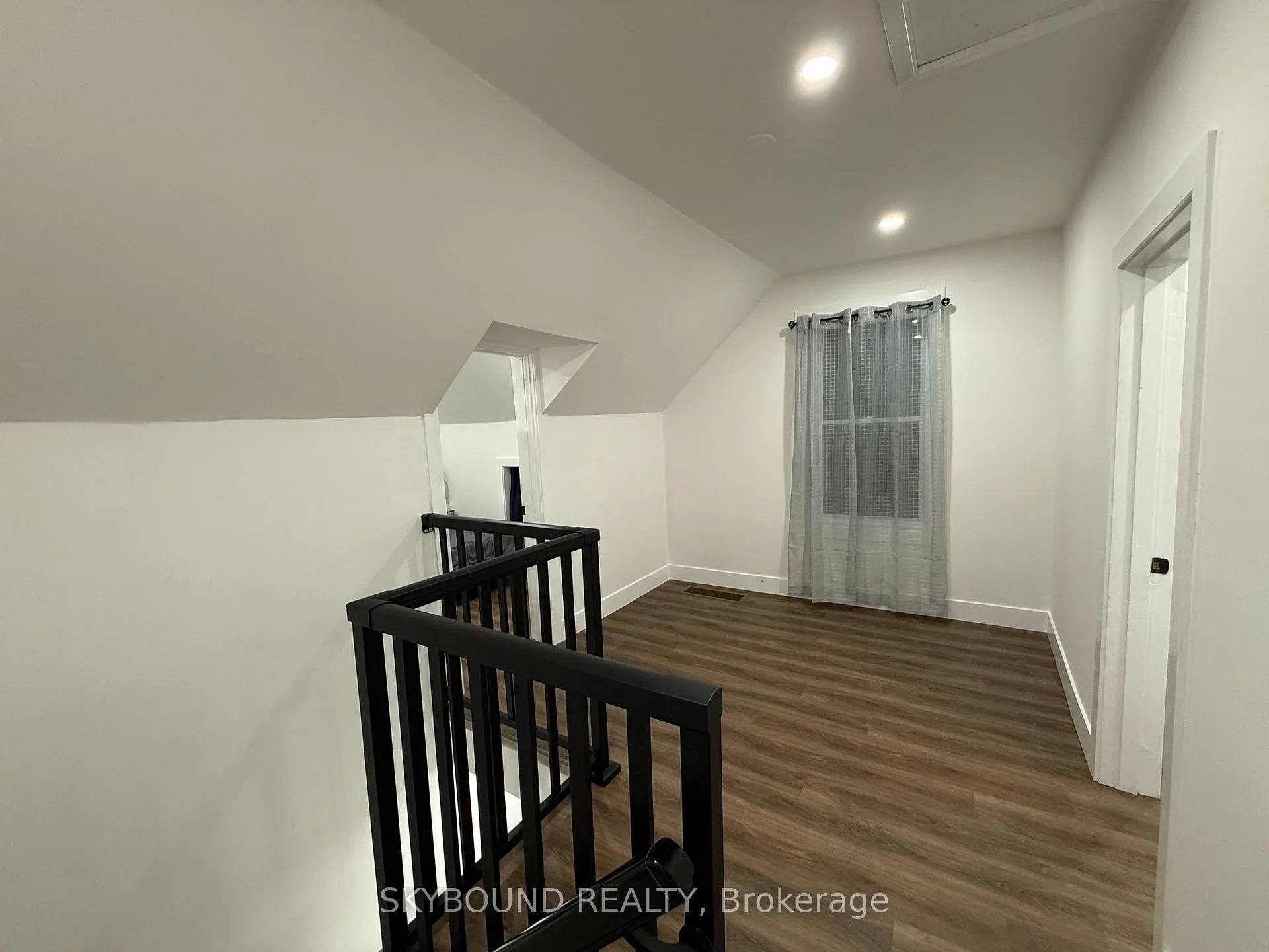 Photo 16 of 2042-44 Dundas Street, Edwardsburgh/Cardinal, Town of Cardinal — HOMEH