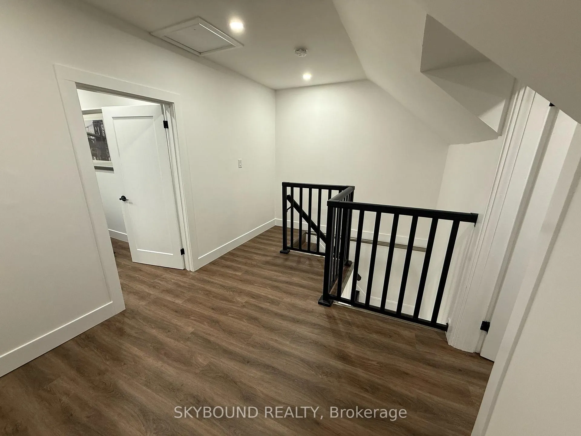 Photo 17 of 2042-44 Dundas Street, Edwardsburgh/Cardinal, Town of Cardinal — HOMEH