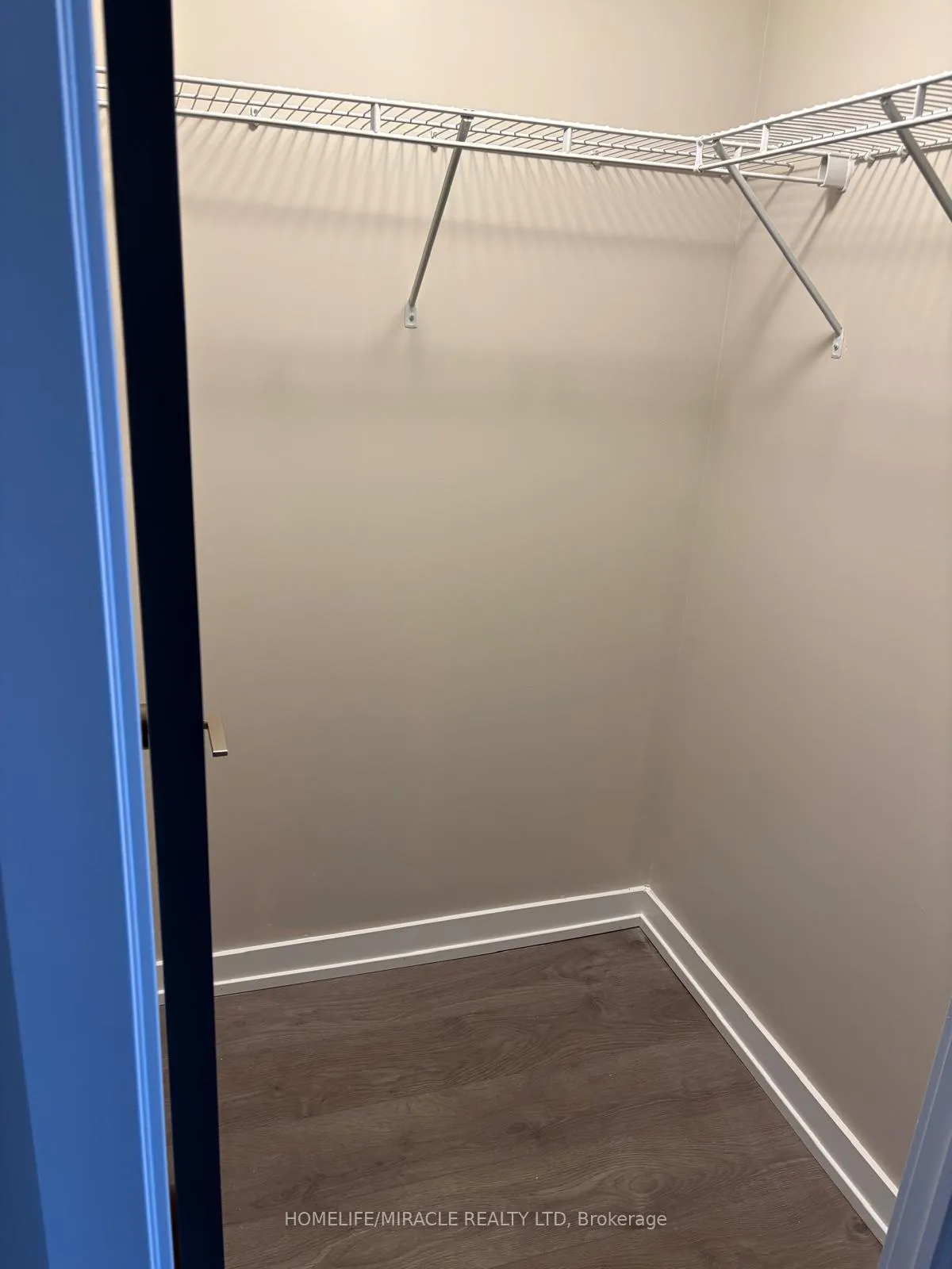 Photo 12 of Unit 2401, 55 Duke Street W, Kitchener — HOMEH